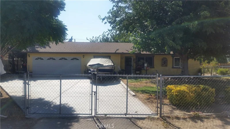 10394 Hemlock, Hesperia, CA 92345