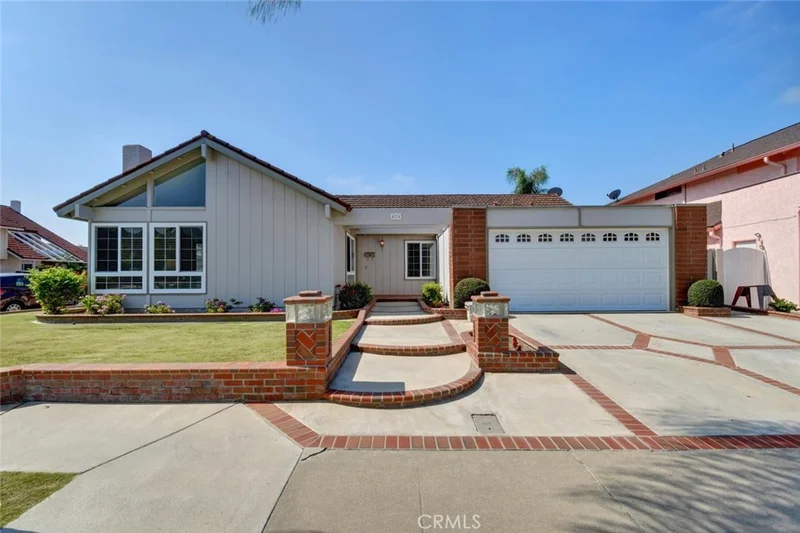 4274 Paseo De Plata, Cypress, CA 90630