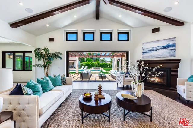 5505 Topeka, Tarzana, CA 91356
