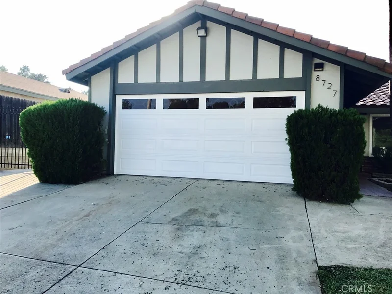8727 Flagstone, Riverside, CA 92503