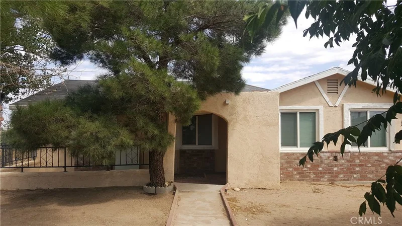 8528 Phelan Road, Phelan, CA 92371