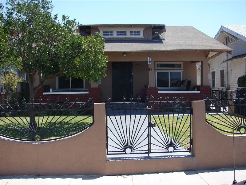 4308 Dalton, Los Angeles, CA 90062