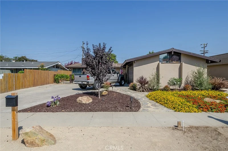 418 East, Santa Maria, CA 93454
