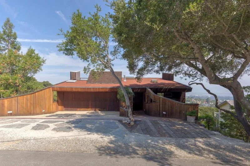 631 Hillcrest, Redwood City, CA 94062