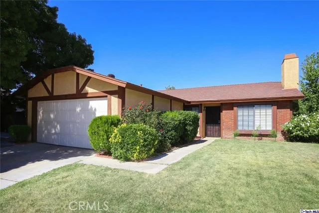 1145 Landsford, Lancaster, CA 93535