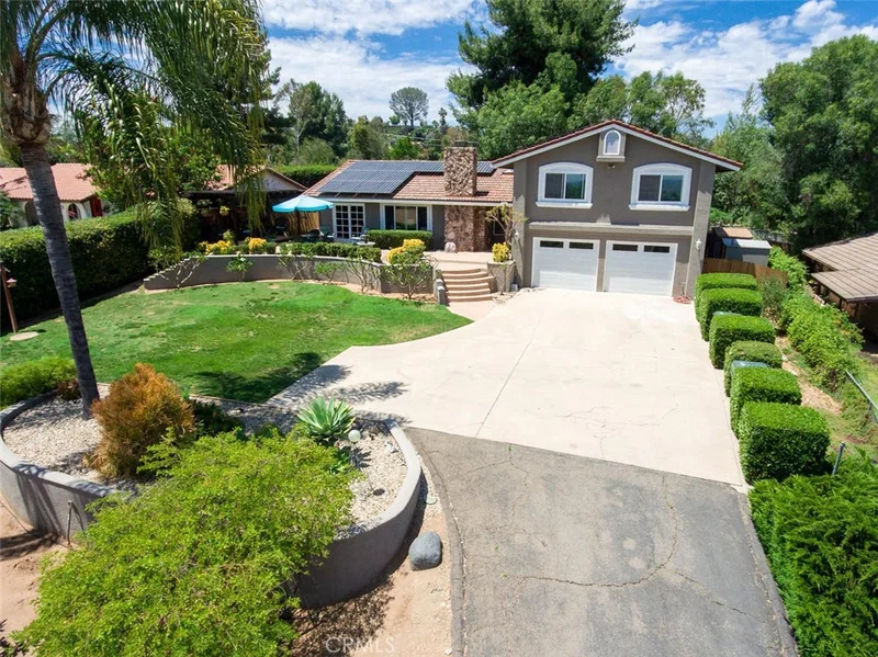 422 Encino, Escondido, CA 92025