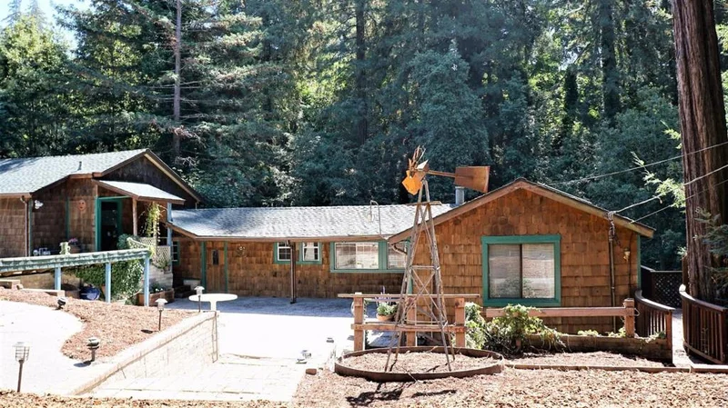 1152 Trout Gulch Road, Aptos, CA 95003