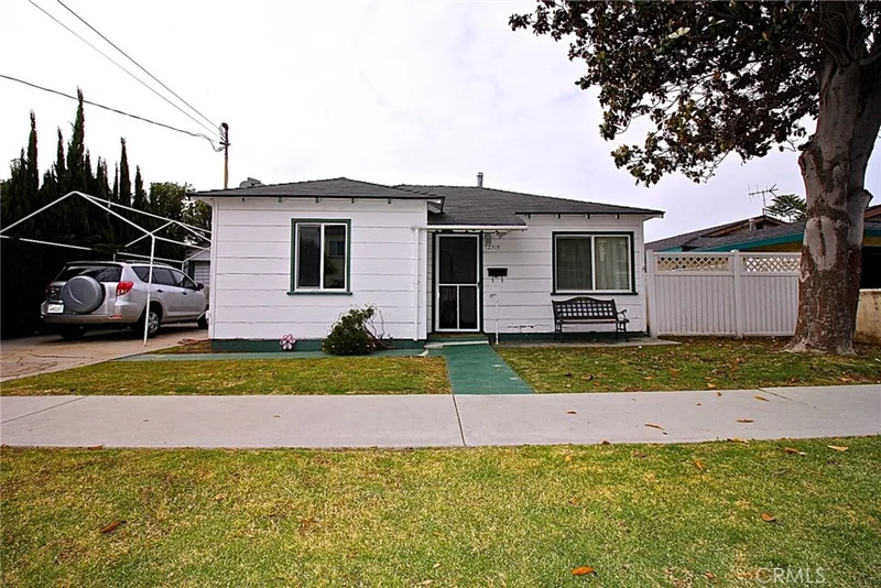 12315 Bingham, Artesia, CA 90701