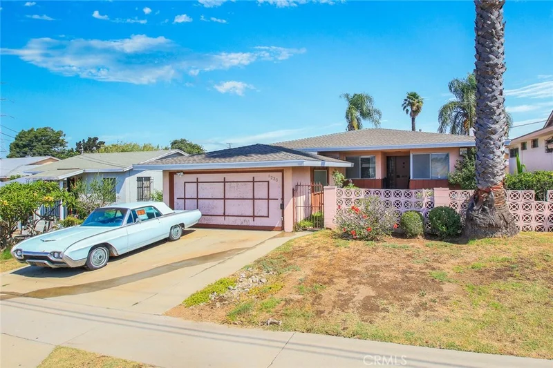 1233 121st, Los Angeles, CA 90044