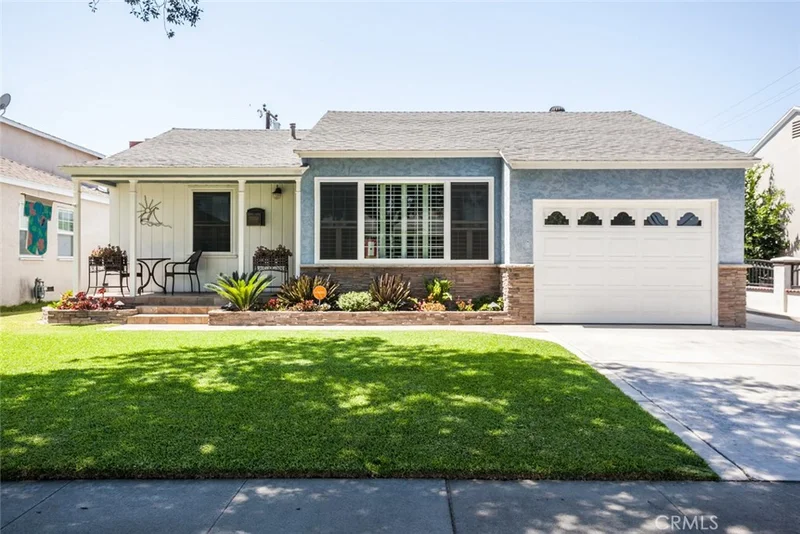 5533 Blackthorne, Lakewood, CA 90712