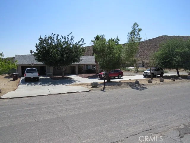 7837 Valley Vista, Yucca Valley, CA 92284