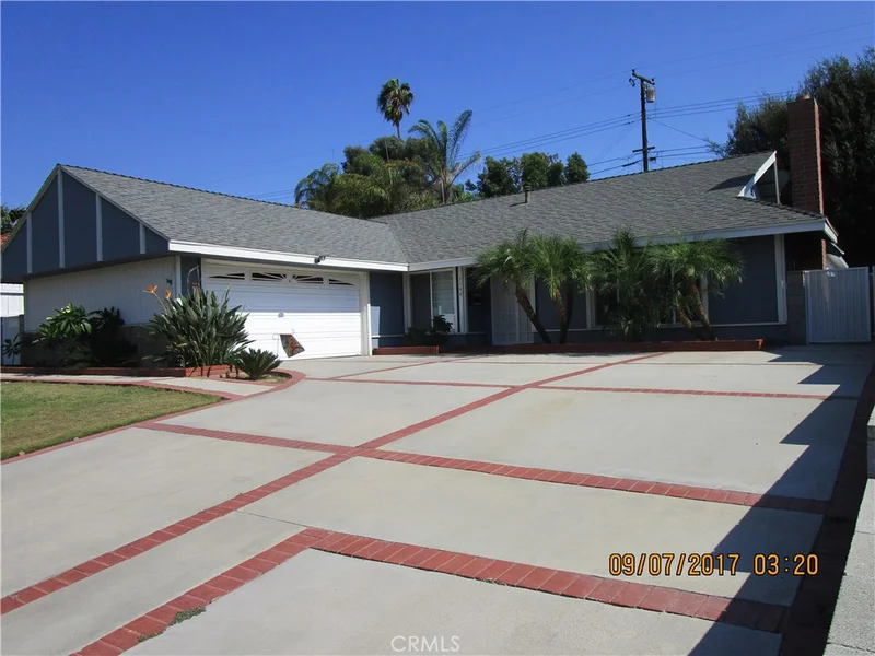 1148 Guinea, Whittier, CA 90601