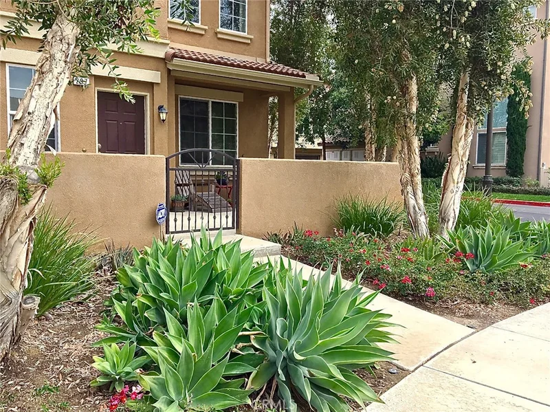 297 Linden, Orange, CA 92865