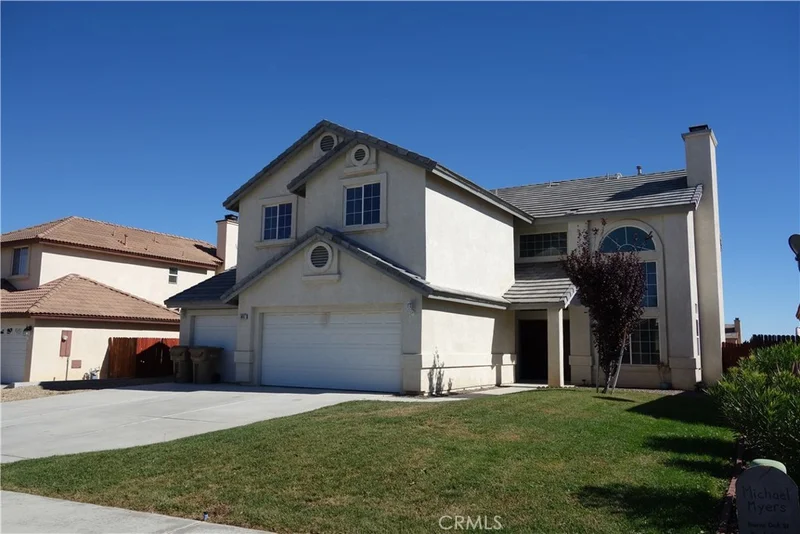 9067 Auburn, Hesperia, CA 92344