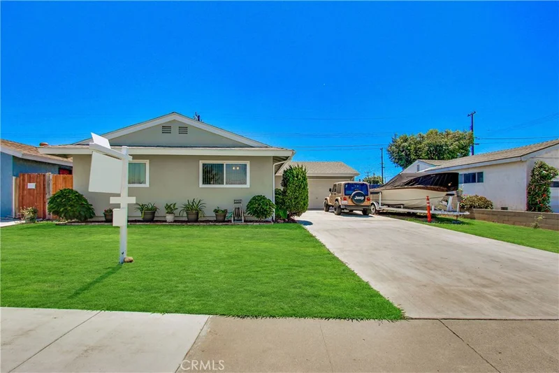 5512 Belle Avenue, Cypress, CA 90630