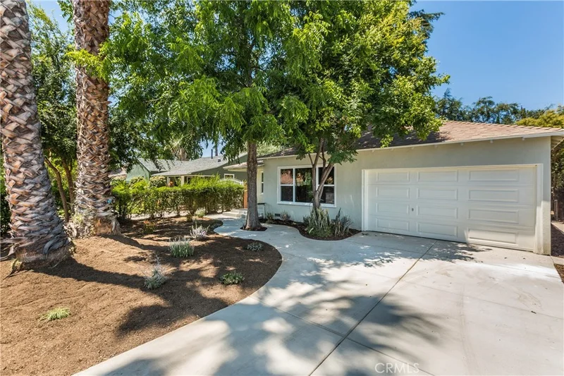 4585 Central, Riverside, CA 92506