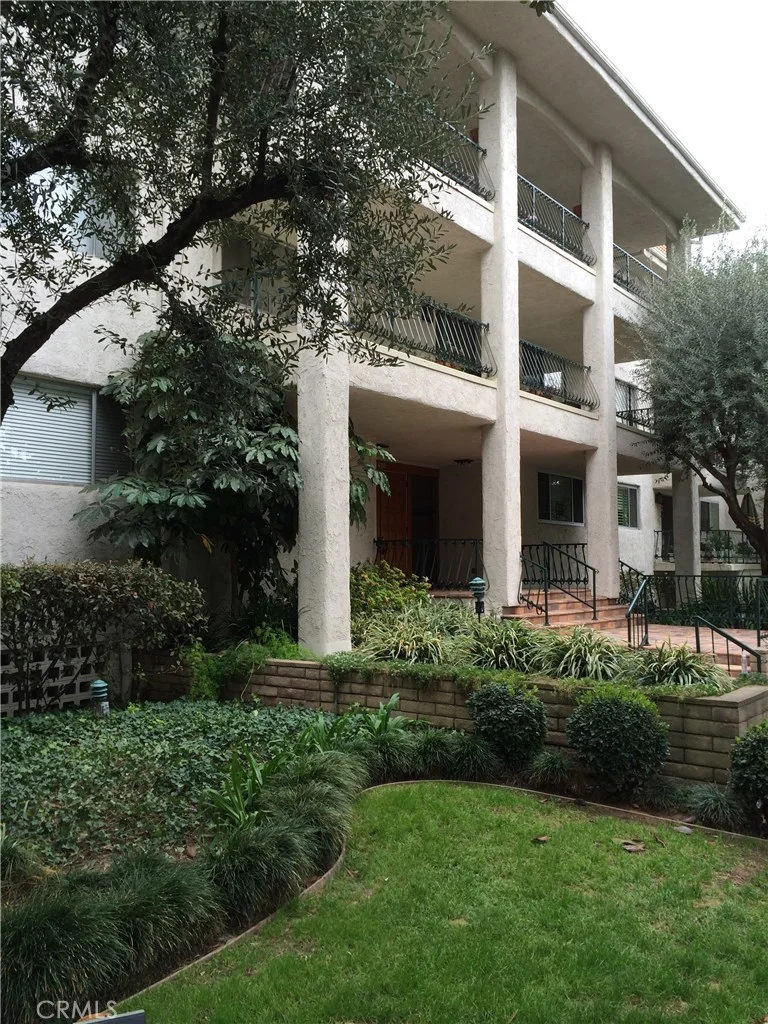 420 Madison #203, Pasadena, CA 91101