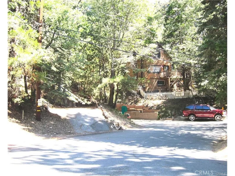 848 Sierra Vista, Lake Arrowhead, CA 92391