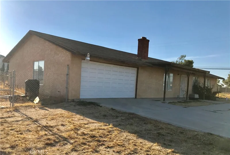 10096 Peach, Hesperia, CA 92345