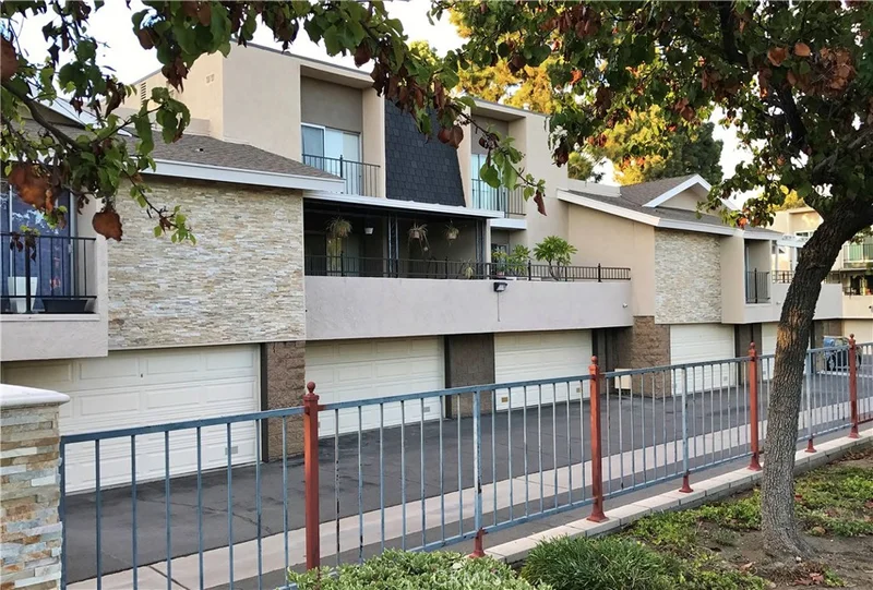 1153 Rosecrans #13-A, Fullerton, CA 92833