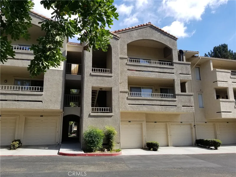 1010 La Terraza #102, Corona, CA 92879