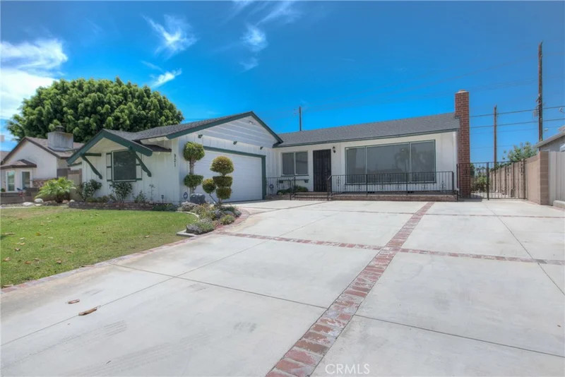 901 Hastings, Fullerton, CA 92833