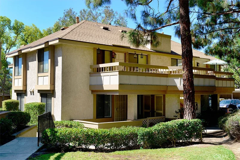 25734 View Pointe #4B, Lake Forest, CA 92630