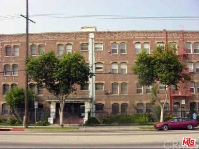 4125 Figueroa #402, Los Angeles, CA 90037