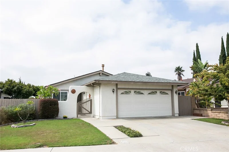 27155 La Fuente, Mission Viejo, CA 92692
