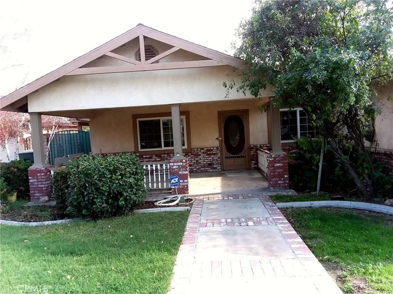 8562 Raintree, Riverside, CA 92504