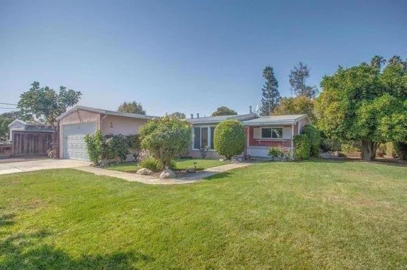 858 Burgoyne, Mountain View, CA 94043
