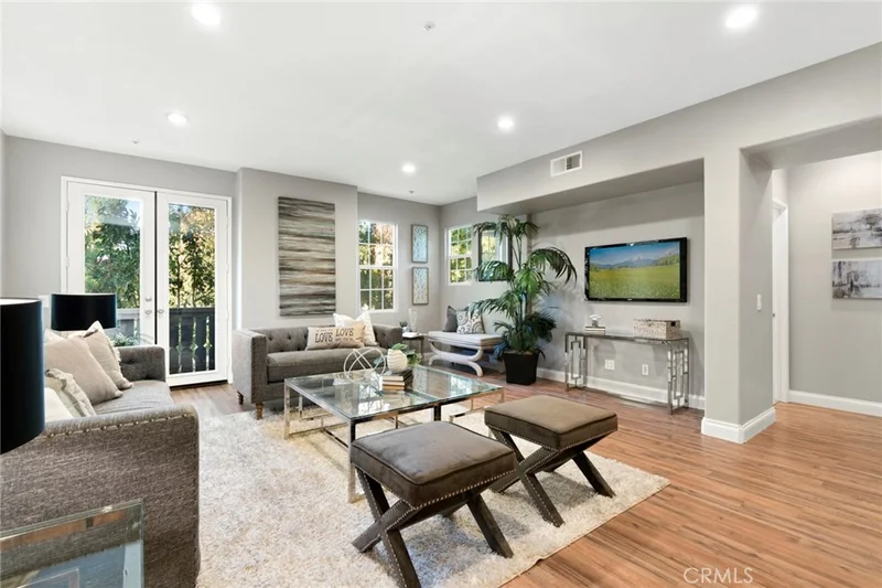 23 Leucadia, Irvine, CA 92602