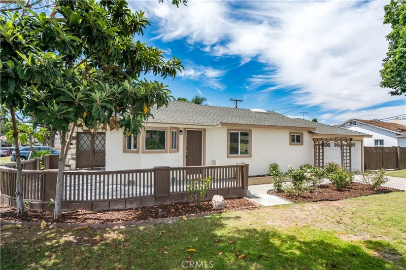 7957 Kingbee, Downey, CA 90242