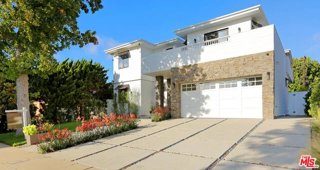 7708 Henefer Avenue, Los Angeles, CA 90045