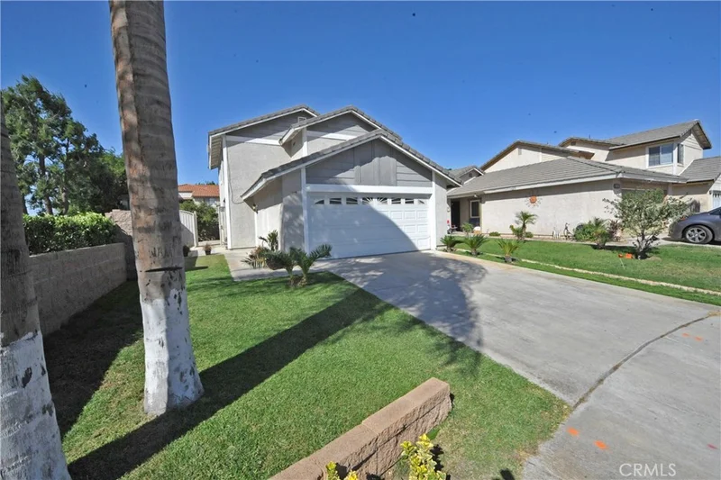 1005 Joshua Tree, Colton, CA 92324