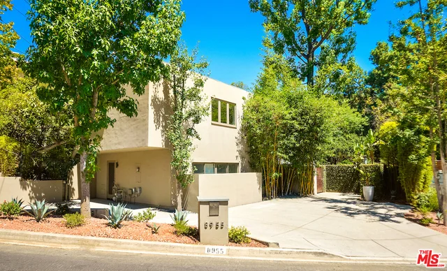 8955 Wonderland Park, Los Angeles, CA 90046