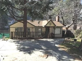 23017 Oak, Crestline, CA 92322