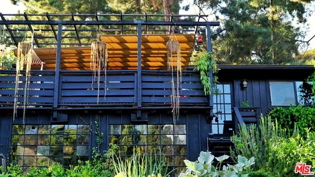 8700 Crescent, Los Angeles, CA 90046