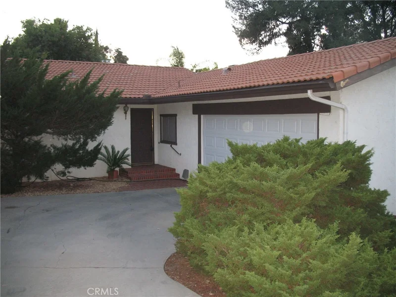 22451 Canyon Lake, Canyon Lake, CA 92587