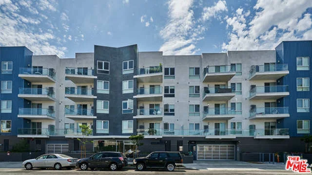 105 Mariposa #410, Los Angeles, CA 90004