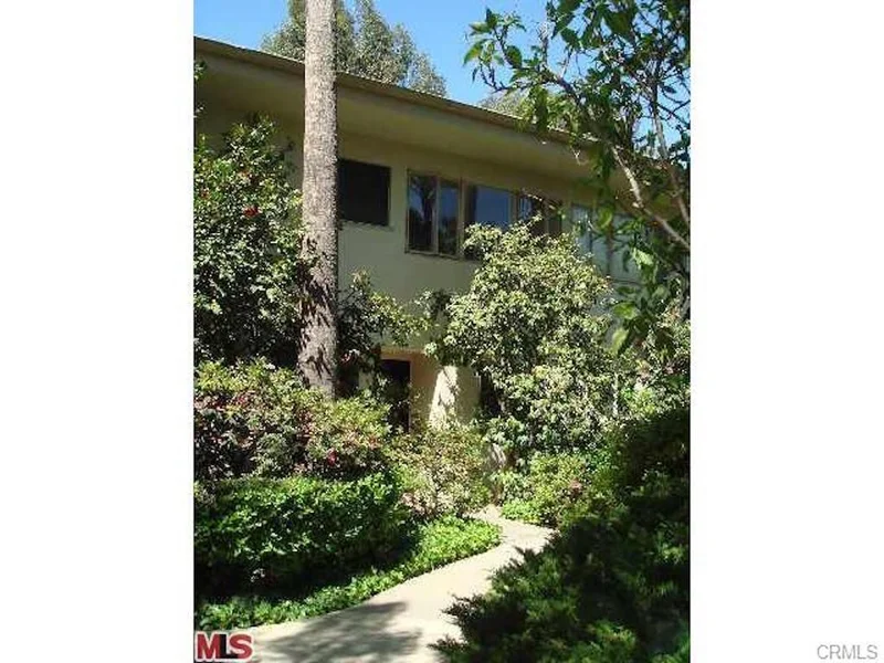 273 Barrington #E3, Los Angeles, CA 90049