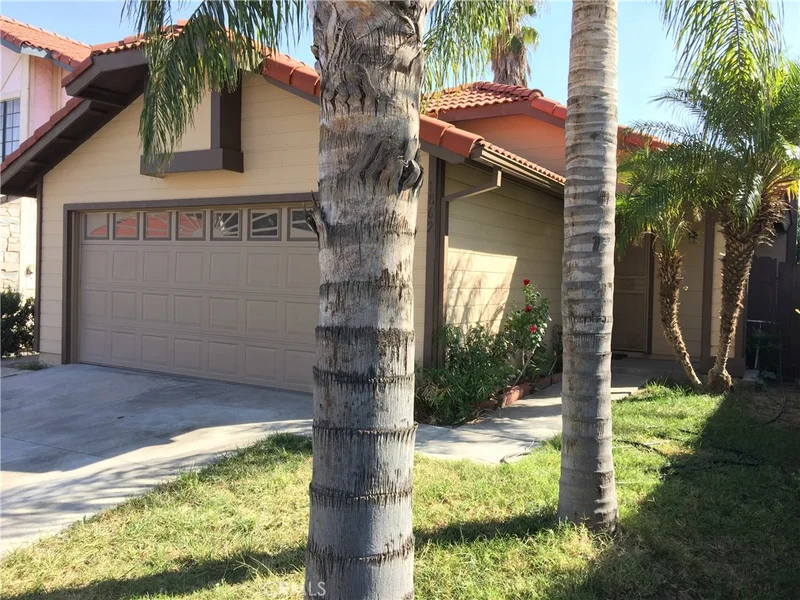 1862 Runaway, Colton, CA 92324