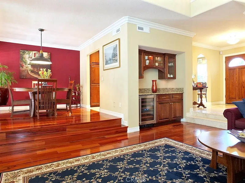 520 Chelsea #102, Long Beach, CA 90803