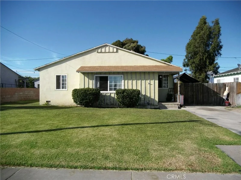 465 A, Colton, CA 92324