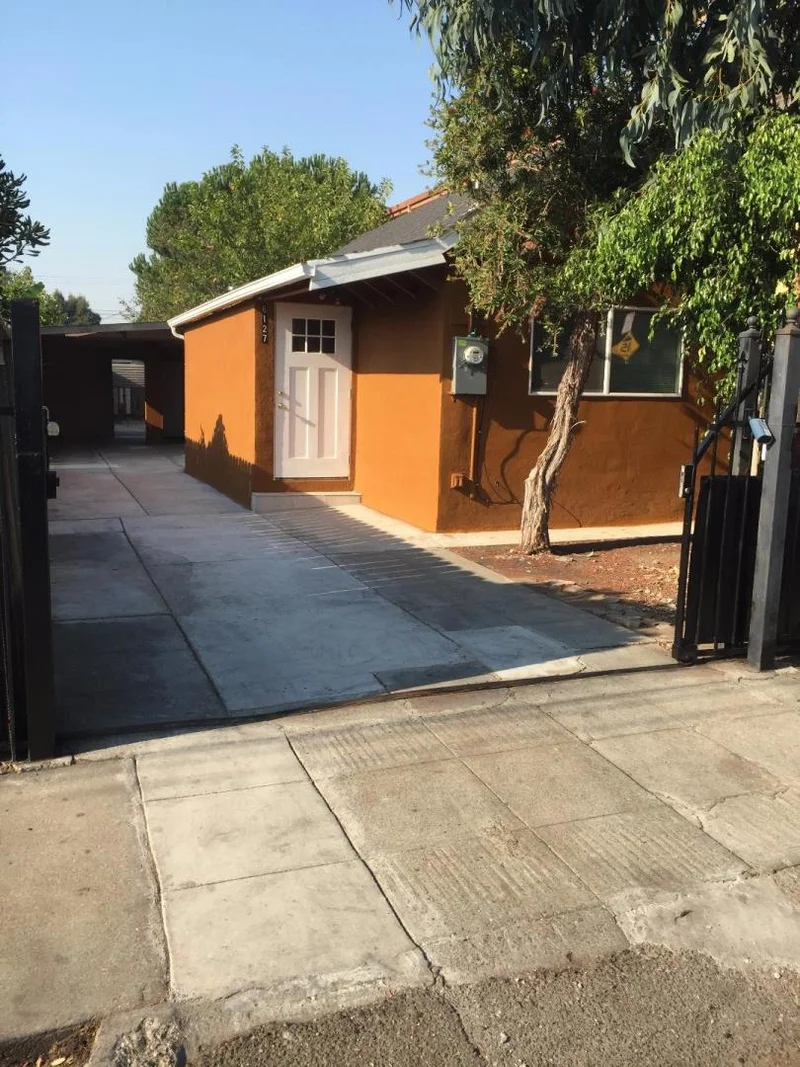 6127 Harmon, Oakland, CA 94621