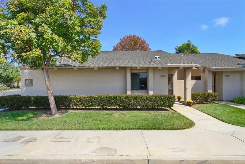 8932 Amador #1310A, Huntington Beach, CA 92646