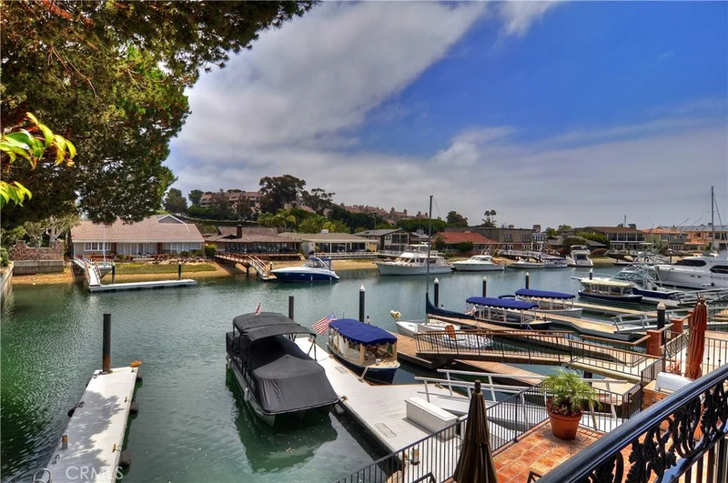 1 Linda, Newport Beach, CA 92660