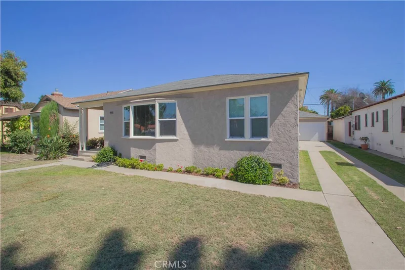 2538 Oregon, Long Beach, CA 90806