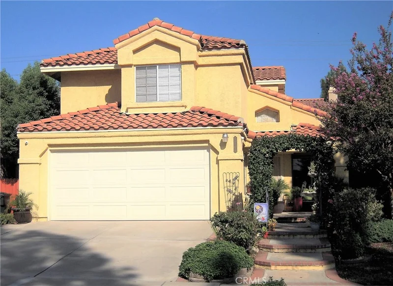 10405 Rhyolite, Mentone, CA 92359