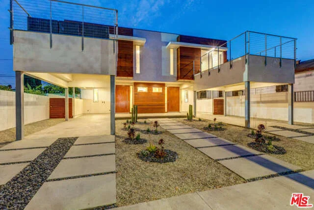 8514 Hargis, Los Angeles, CA 90034